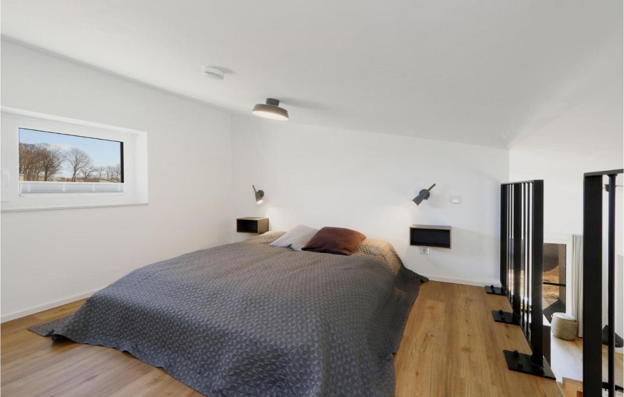 Amazing Home In Lembruch-Duemmer See With Sauna 외부 사진