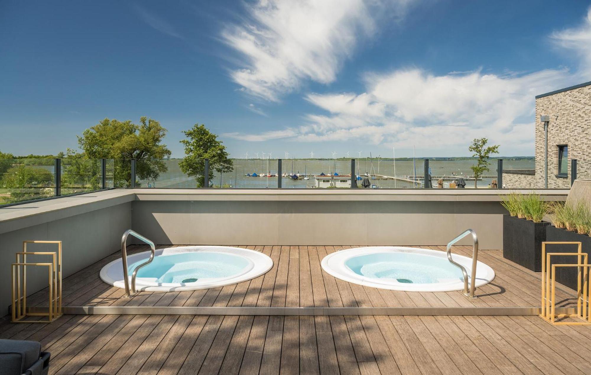 Amazing Home In Lembruch-Duemmer See With Sauna 외부 사진